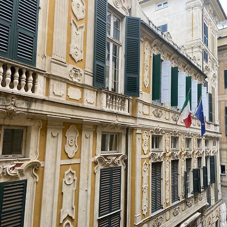 Un Passo Dall'Acquario Dimora Storica In Palazzo Pellicceria, Palestra, Lavanderia Генуа Екстериор снимка